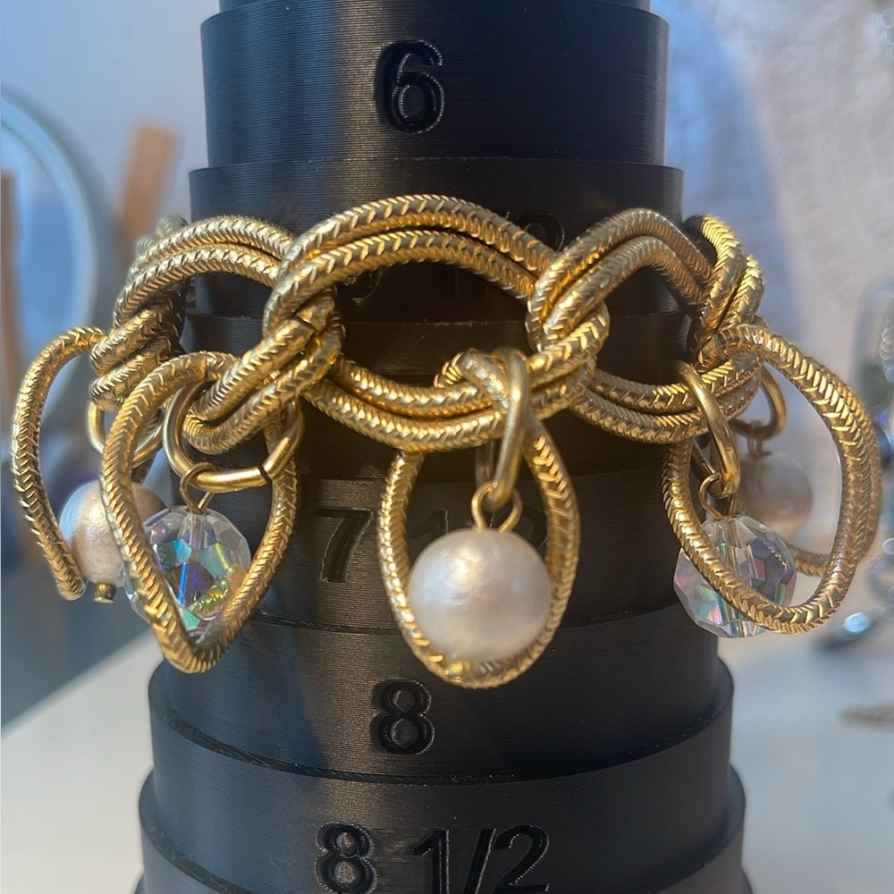 Goldtone large link w/ faux pearl & faceted AB-color crystal charm bead bracelet - Picture 4 of 5